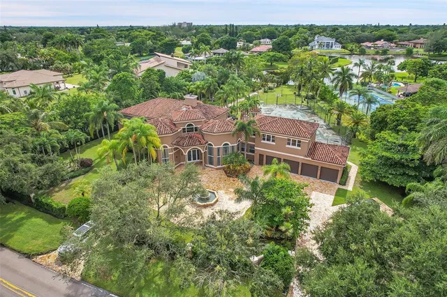 $8,500 | 4200 Coral Hills Drive, Coral Springs, FL 33065