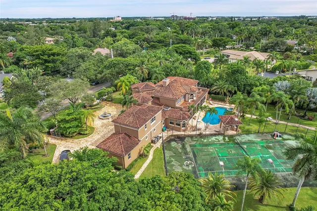 $8,500 | 4200 Coral Hills Drive, Coral Springs, FL 33065