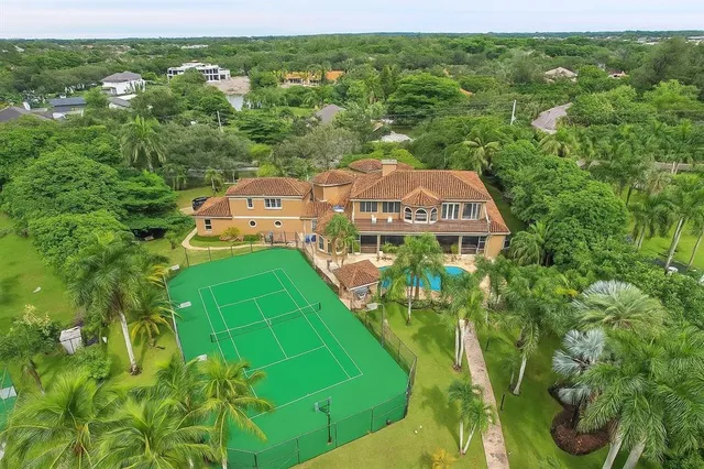 $8,500 | 4200 Coral Hills Drive, Coral Springs, FL 33065