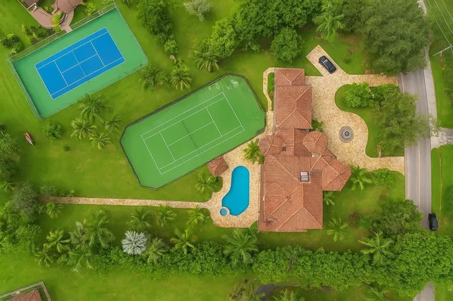 $8,500 | 4200 Coral Hills Drive, Coral Springs, FL 33065