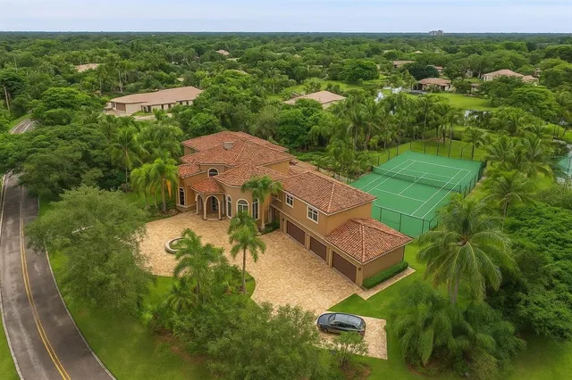 $8,500 | 4200 Coral Hills Drive, Coral Springs, FL 33065