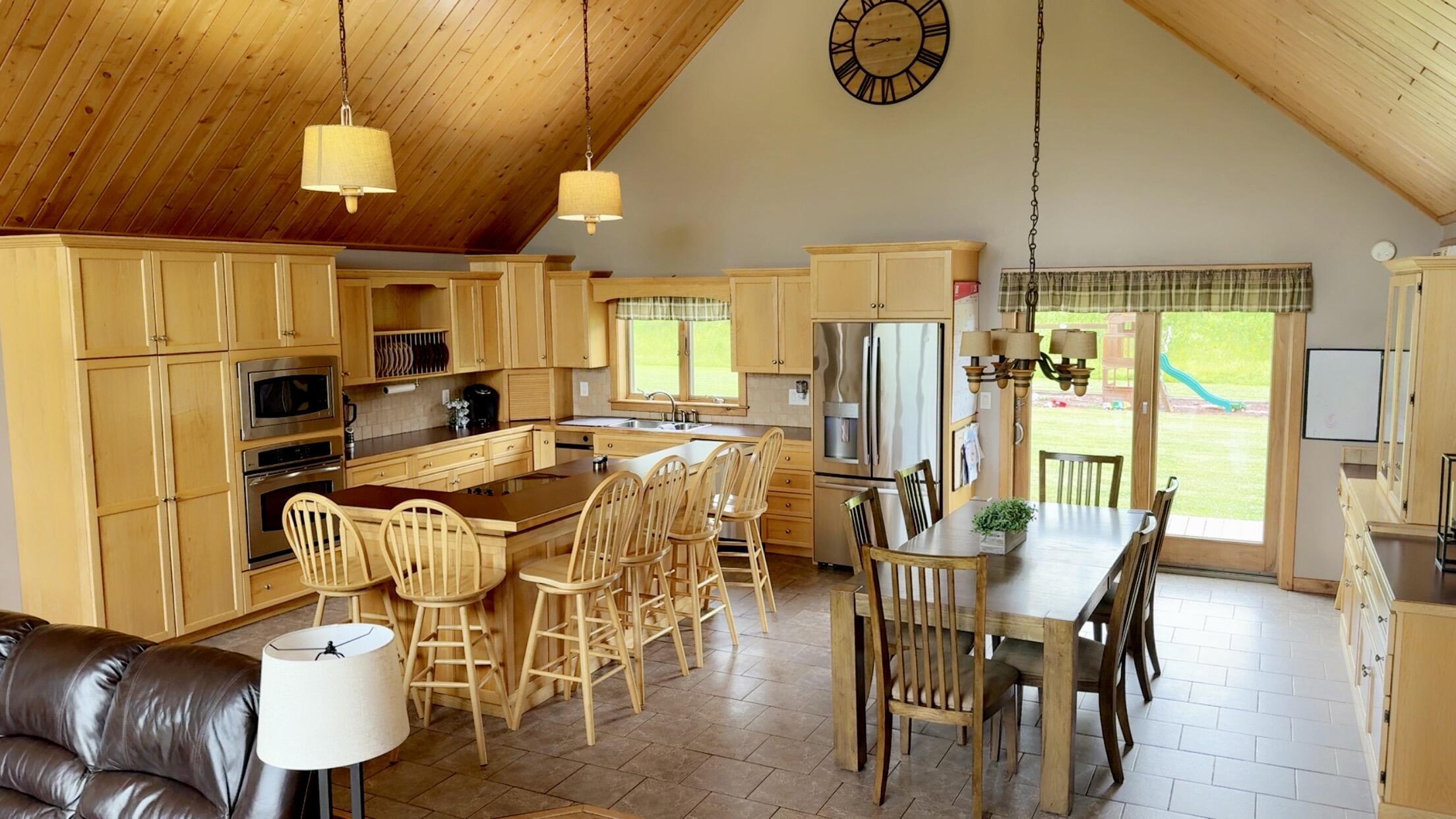 422 Champlain Street Van Buren, ME 04785 - Photo 24 of 100 IMG_1740