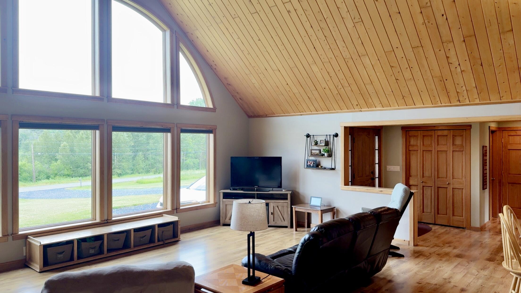 422 Champlain Street Van Buren, ME 04785 - Photo 33 of 100 IMG_1750