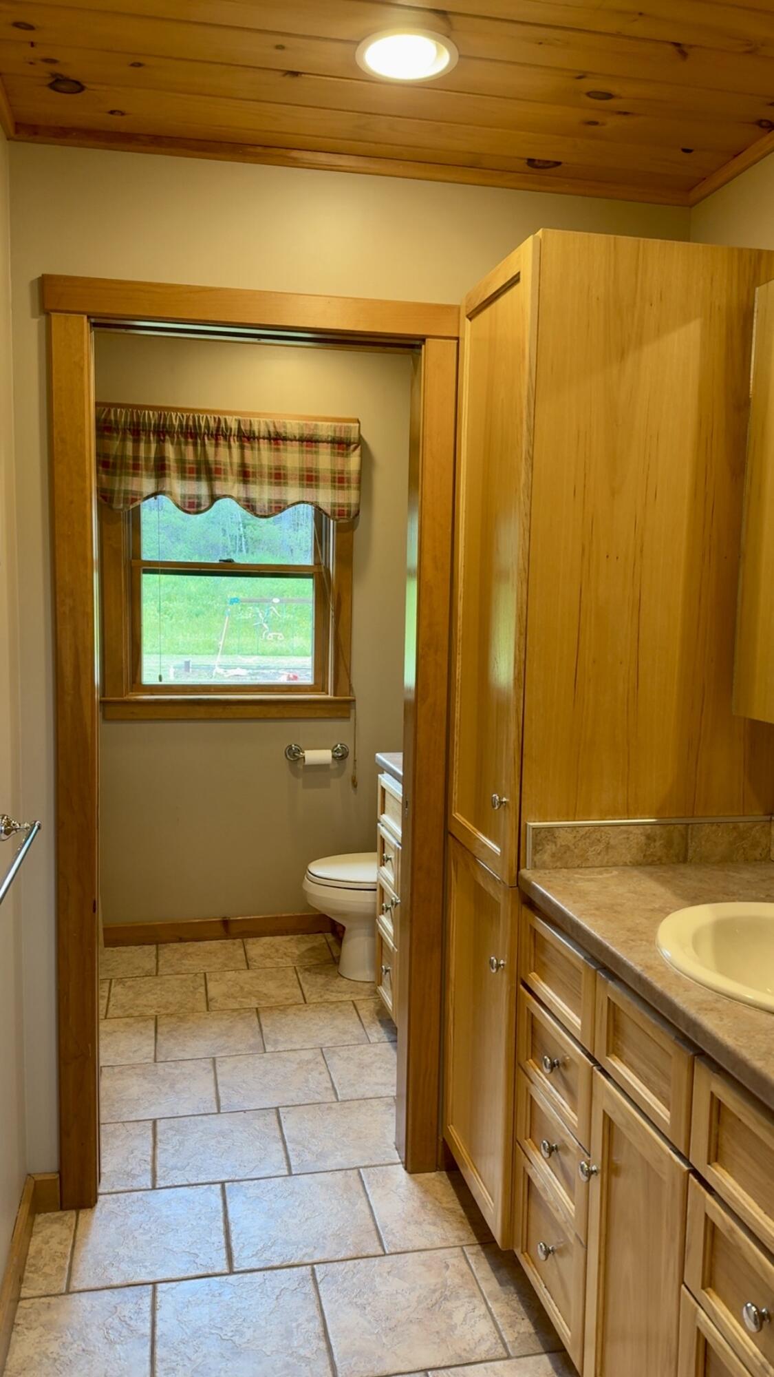 422 Champlain Street Van Buren, ME 04785 - Photo 36 of 100 IMG_1754