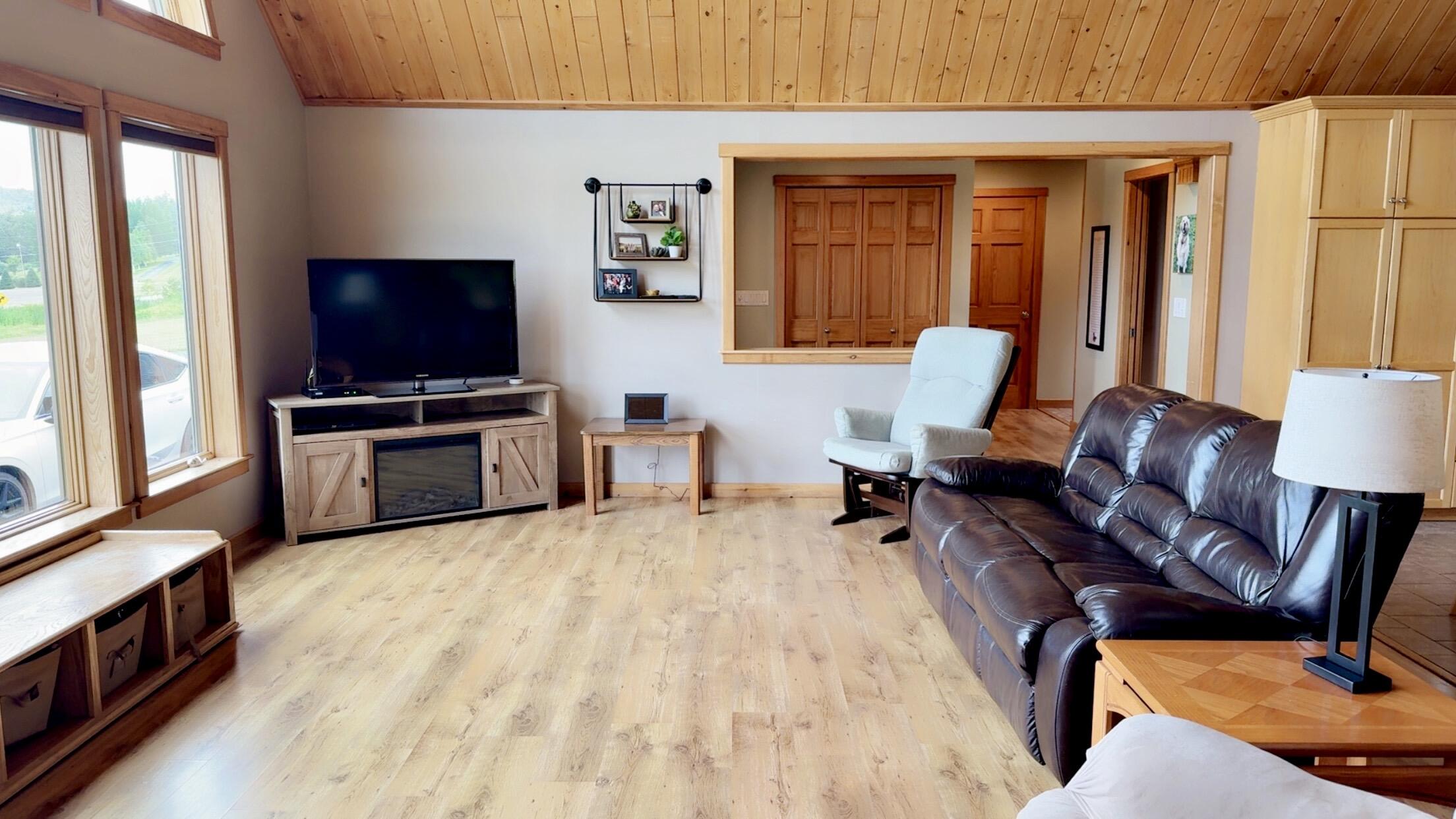 422 Champlain Street Van Buren, ME 04785 - Photo 42 of 100 IMG_1818