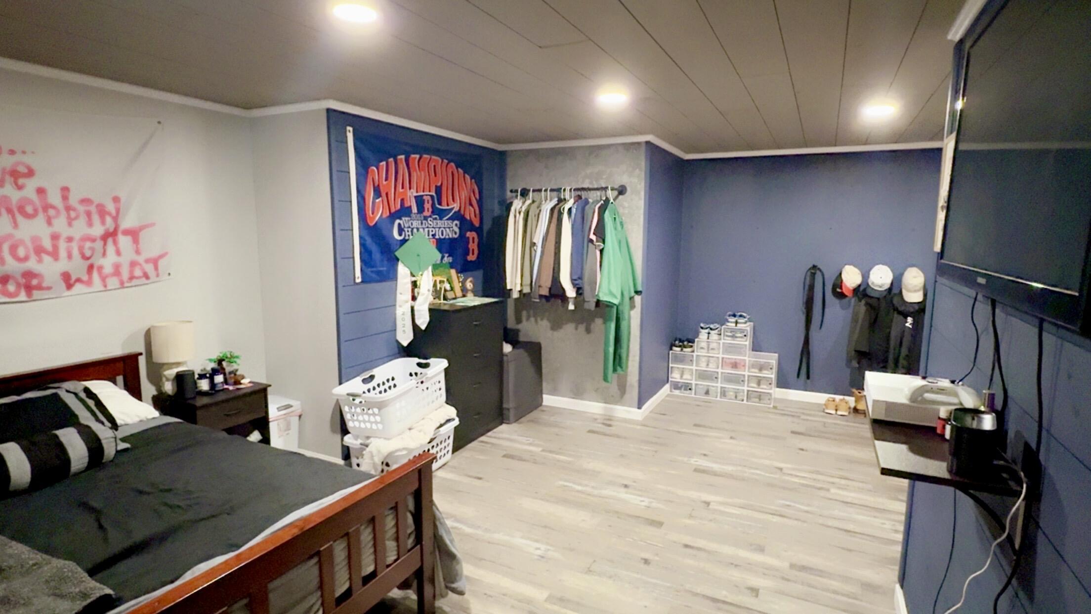 422 Champlain Street Van Buren, ME 04785 - Photo 65 of 100 IMG_1788