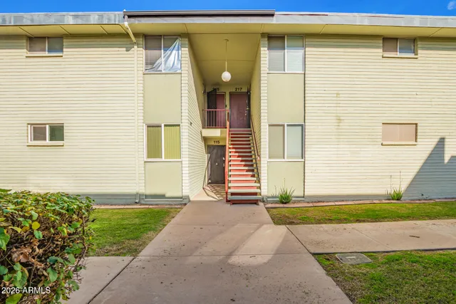 $1,700 | 6767 North 7th Street, Unit 217, Phoenix, AZ 85014