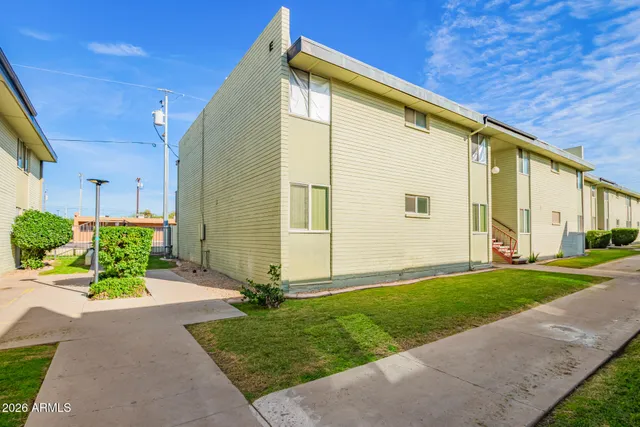 $1,700 | 6767 North 7th Street, Unit 217, Phoenix, AZ 85014