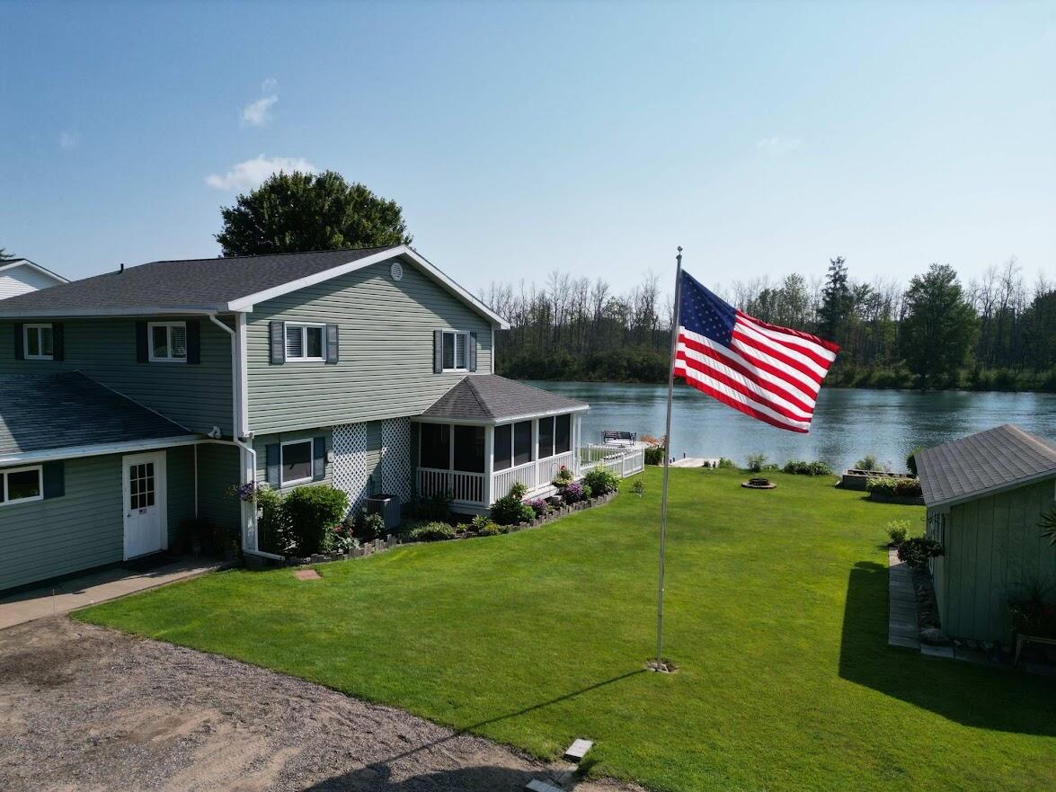 1925 Riverside Drive Sault Ste. Marie, MI 49783 - Photo 12 of 27 Gallery Image 12