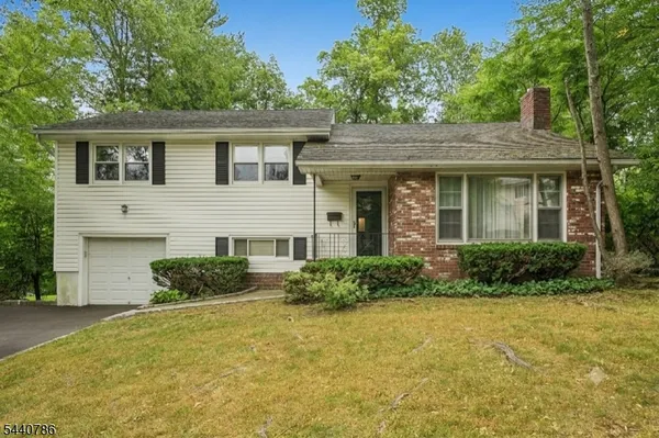 $575,000 | 3 Shelley Terrace, West Orange, NJ 07052