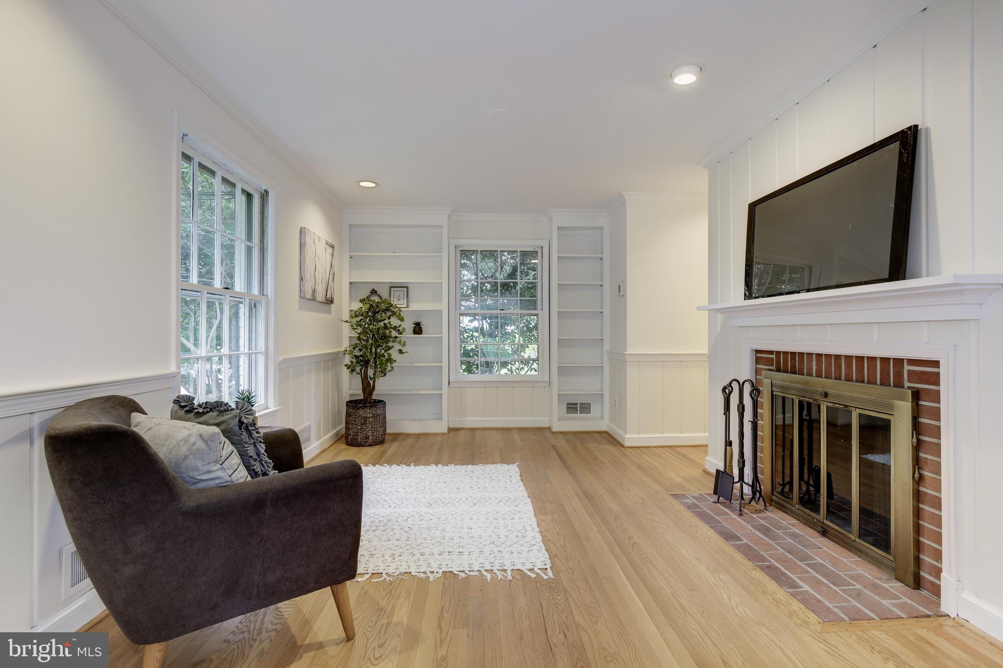 4610 Tournay Road Bethesda, MD 20816 - Photo 27 of 82 Sitting Room