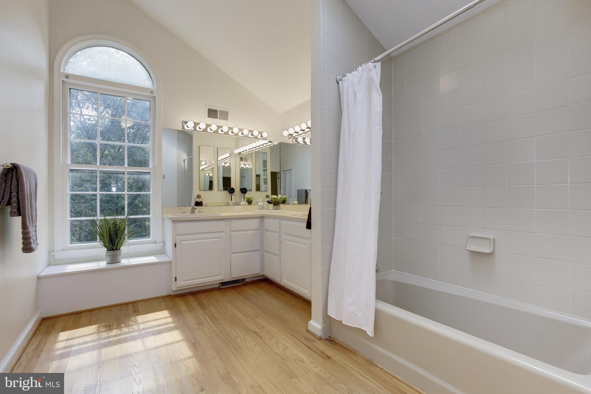 4610 Tournay Road Bethesda, MD 20816 - Photo 38 of 82 Primary Bathroom