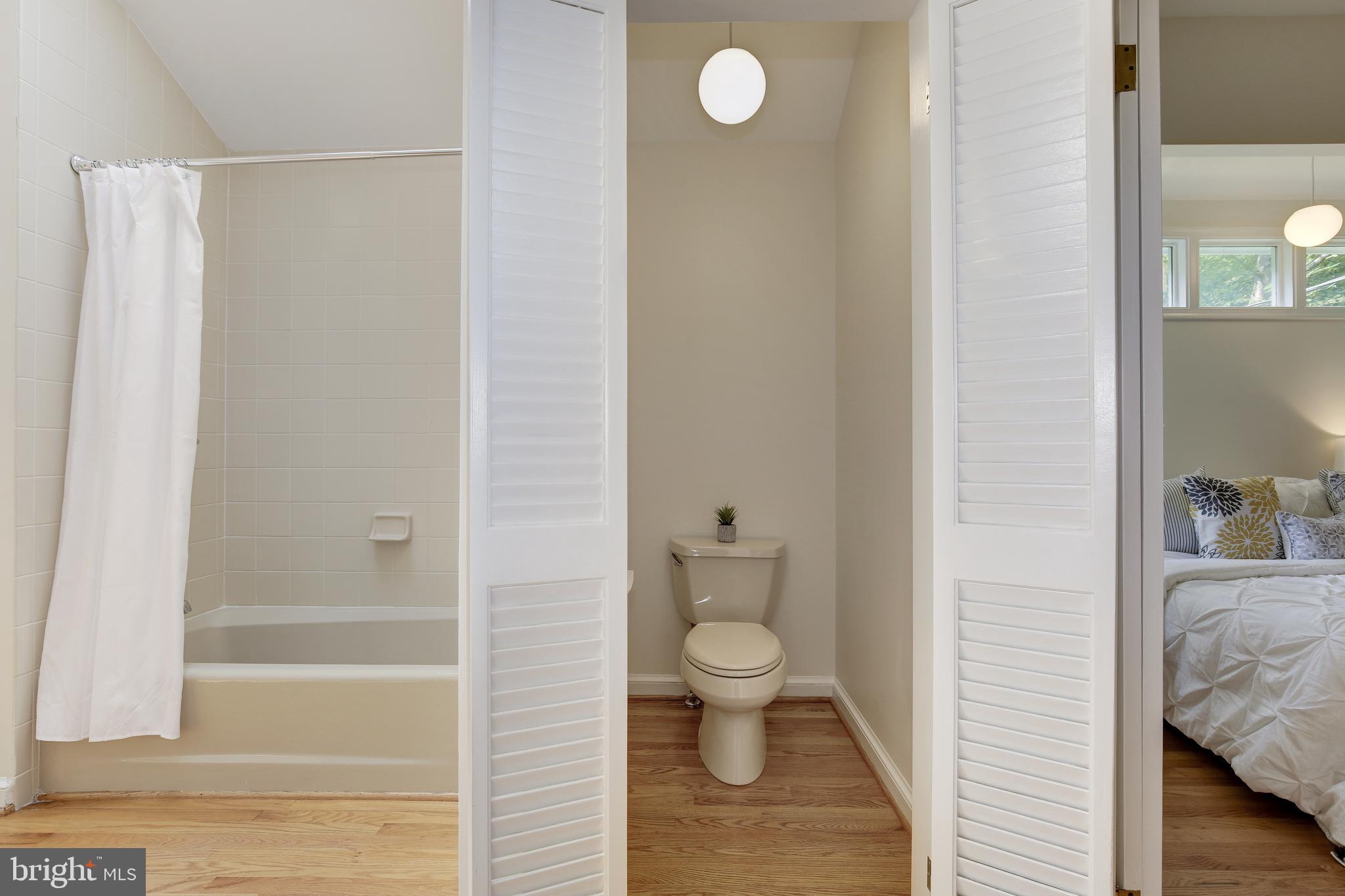 4610 Tournay Road Bethesda, MD 20816 - Photo 41 of 82 Primary Bathroom