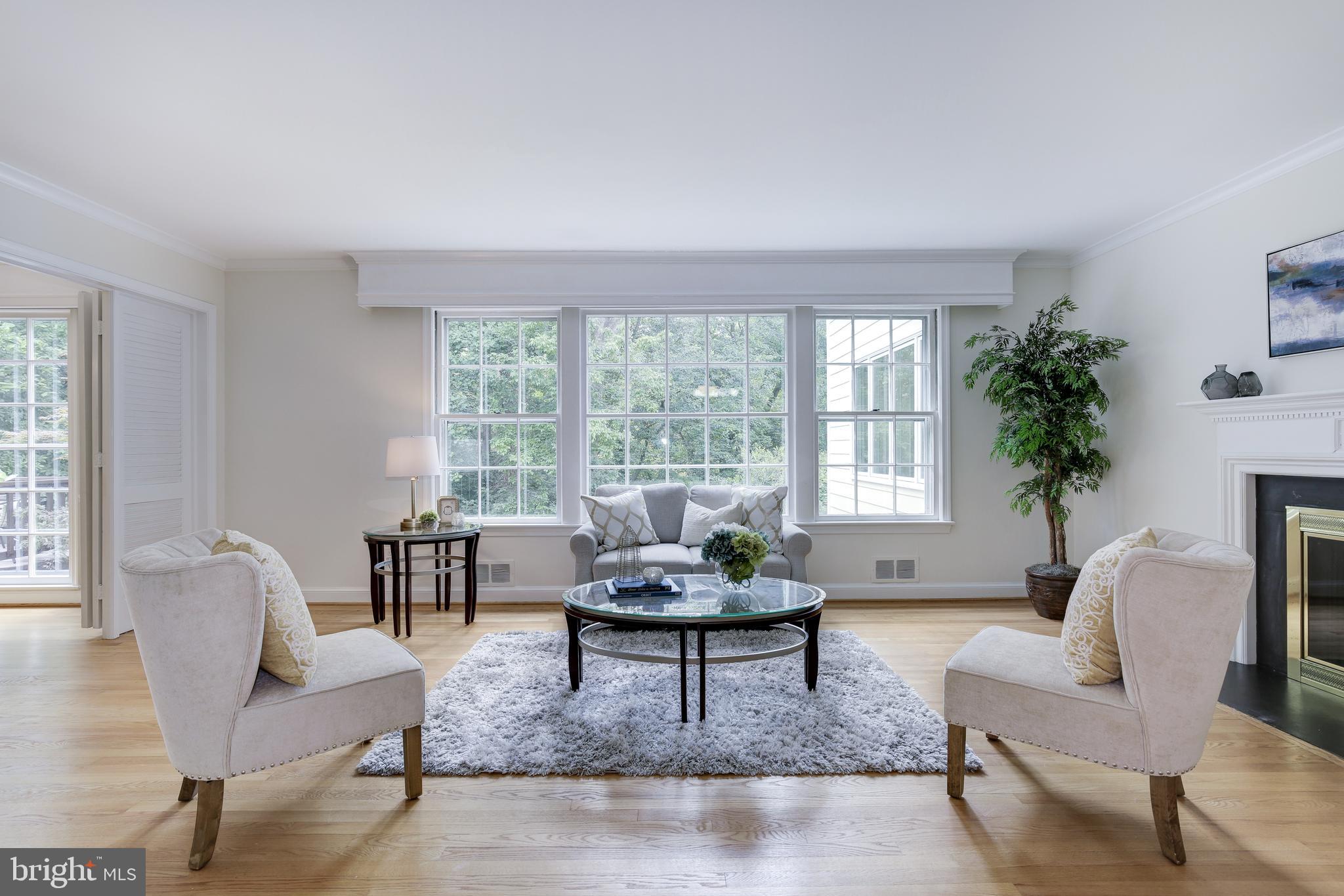 4610 Tournay Road Bethesda, MD 20816 - Photo 7 of 82 Living Room