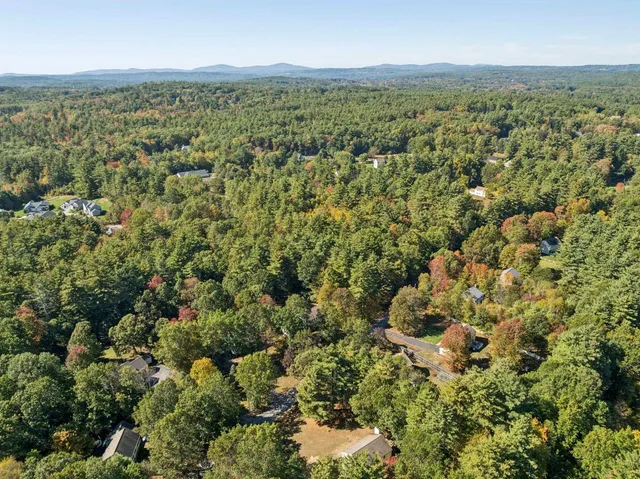 $589,900 | 16 Captain Danforth Lane, Amherst, NH 03031