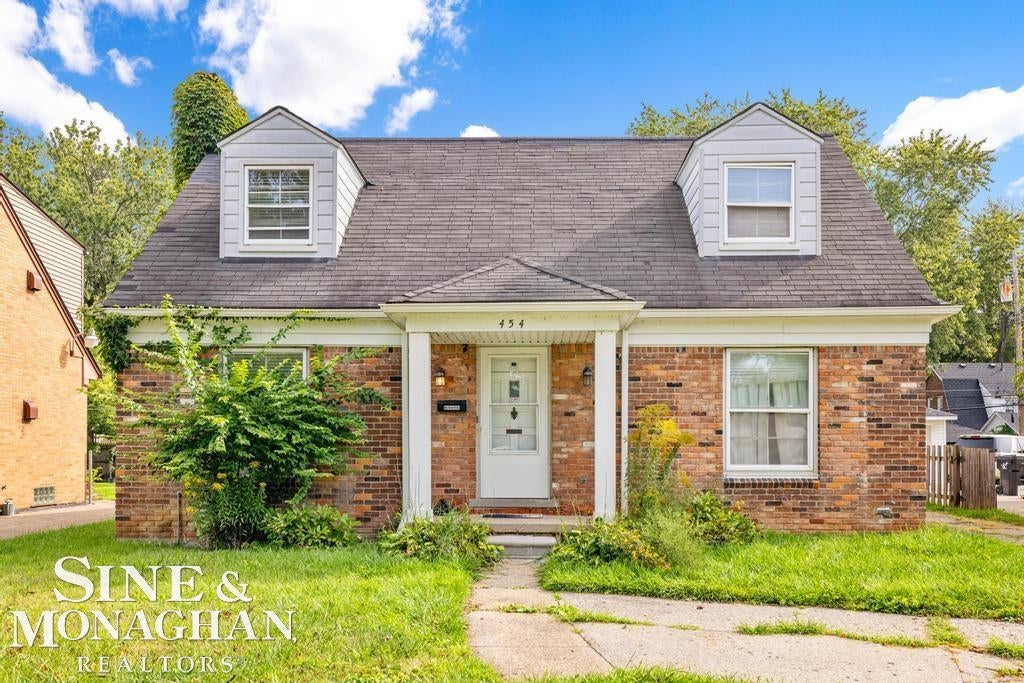 454 Alter Road Detroit, MI 48215 - Photo 1 of 31 Gallery Image 1
