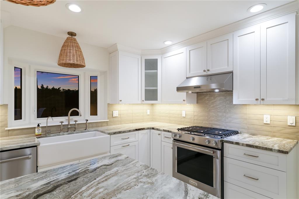 6561 Bayou Hammock Road Longboat Key, FL 34228 - Photo 13 of 81 Gallery Image 13