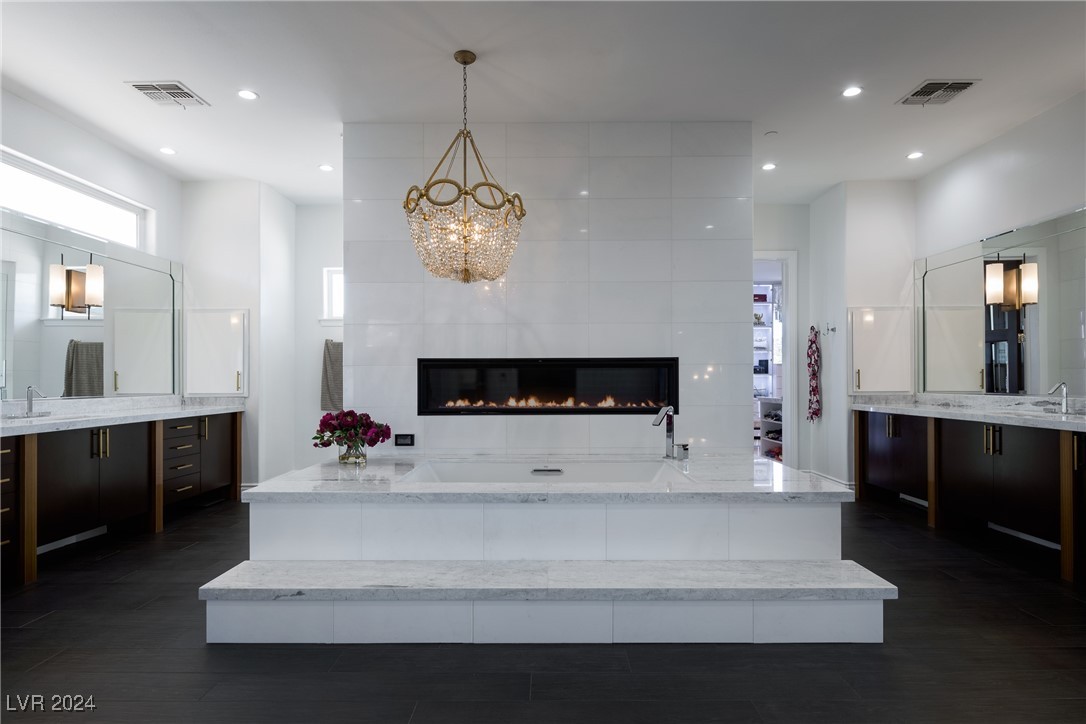 633 St Croix Street Henderson, NV 89012 - Photo 60 of 68 Primary bathroom