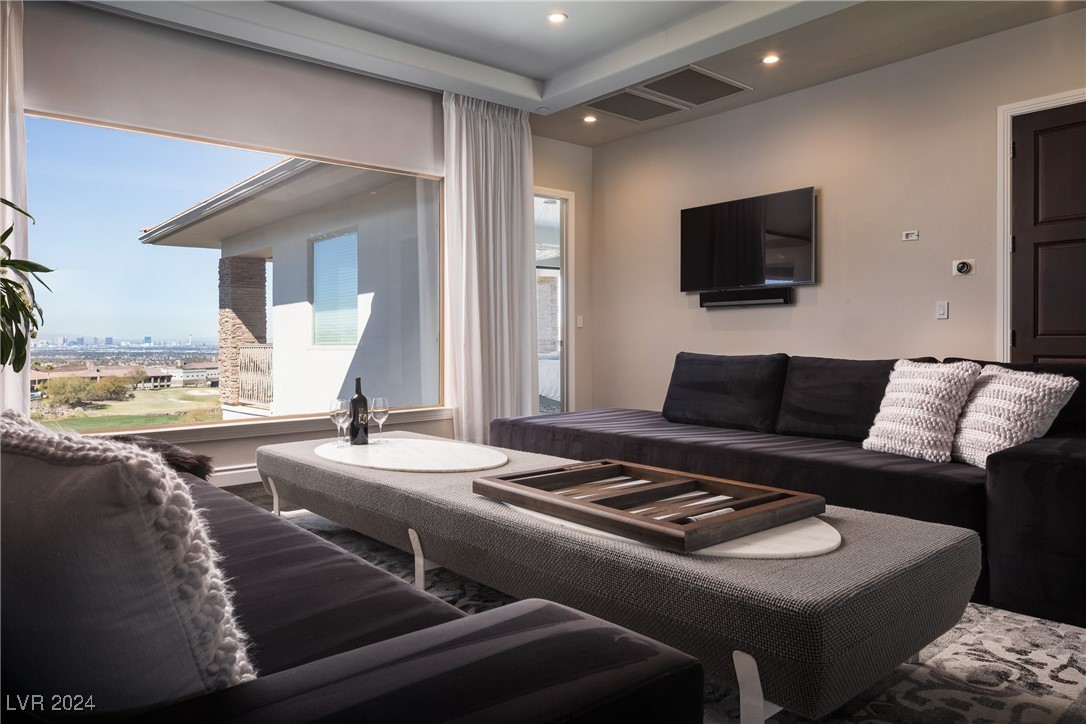 633 St Croix Street Henderson, NV 89012 - Photo 65 of 68 Sitting room