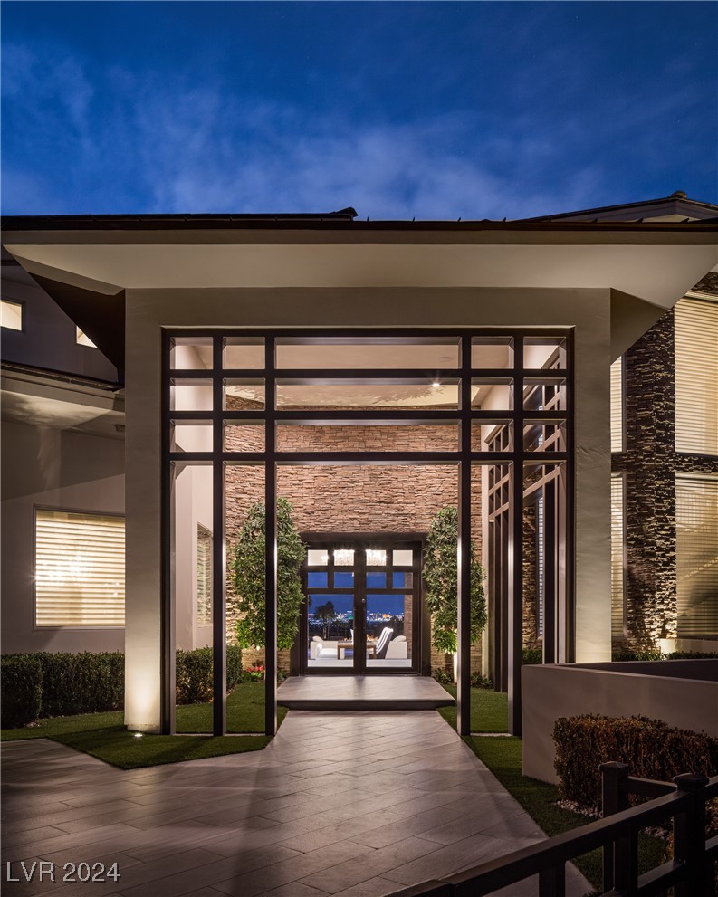 633 St Croix Street Henderson, NV 89012 - Photo 8 of 68 Front exterior