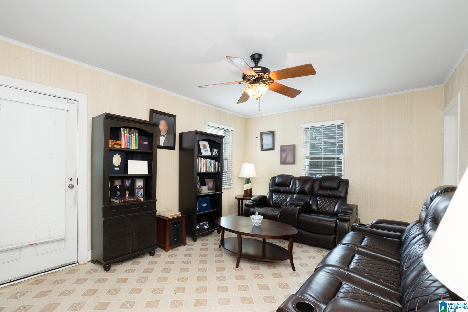 253 20th Street Southwest Birmingham, AL 35211 - Photo 2 of 23