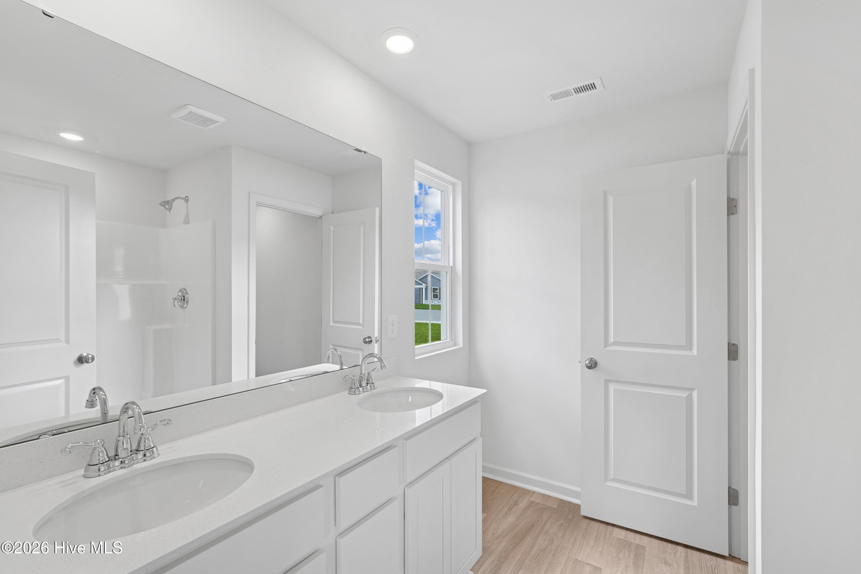 1010 Brooke Ridge Lane Southport, NC 28461 - Photo 10 of 28 Silvermist Owners Bath