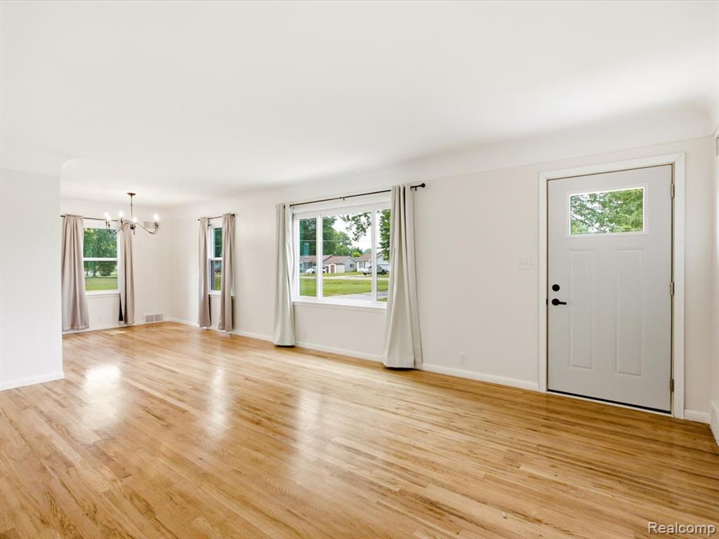 1434 Allen Road Smiths Creek, MI 48074 - Photo 8 of 27