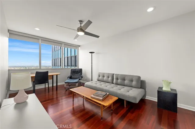 $999,000 | 2999 East Ocean Boulevard, Unit 1730, Long Beach, CA 90803