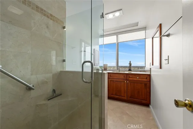 $999,000 | 2999 East Ocean Boulevard, Unit 1730, Long Beach, CA 90803