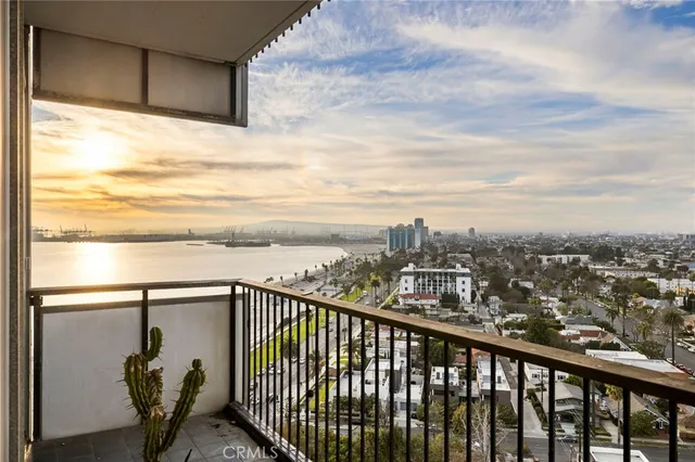 $999,000 | 2999 East Ocean Boulevard, Unit 1730, Long Beach, CA 90803