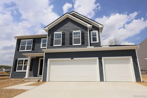 $430,560 | 362 Hidden River West, Holly, MI 48442