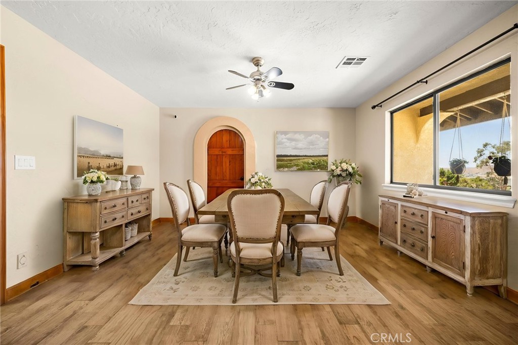902 Searchlight Ranch Road Acton, CA 93510 - Photo 14 of 58 Dining room virtually staged