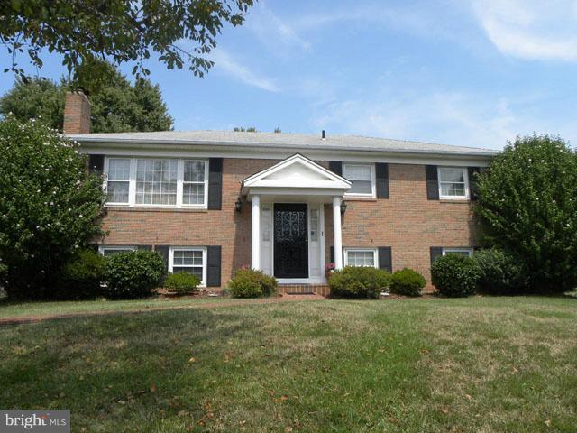7605 Hayfield Road Alexandria, VA 22315 - Photo 21 of 21 Exterior (Front)