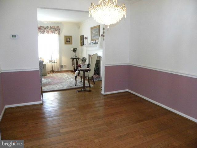 7605 Hayfield Road Alexandria, VA 22315 - Photo 7 of 21 Dining Room
