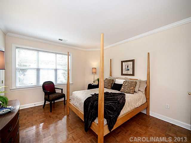 5609 Fairview Road, Unit 4 Charlotte, NC 28209 - Photo 9 of 16 Gallery Image 9