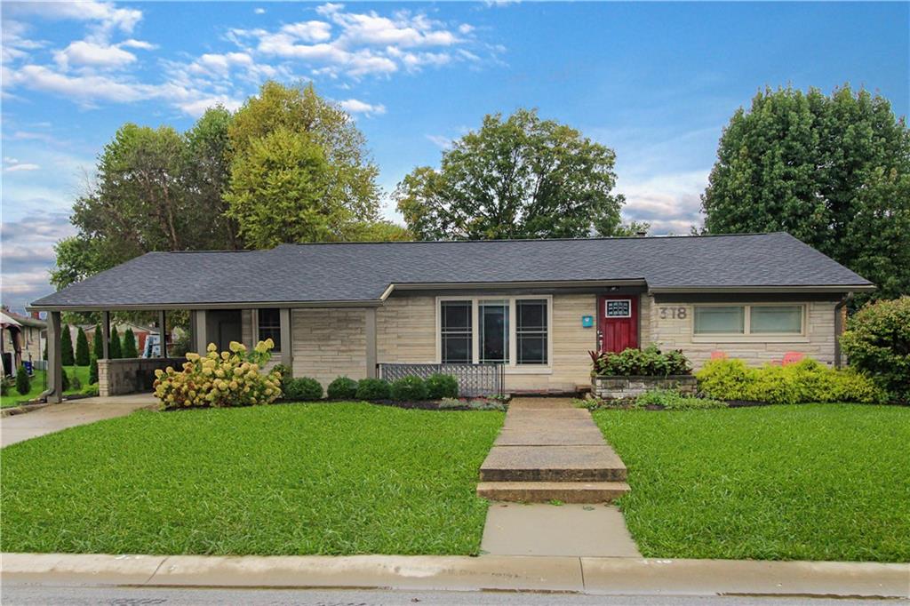 318 South Carr Road Plainfield, IN 46168 - Photo 1 of 25 Gallery Image 1