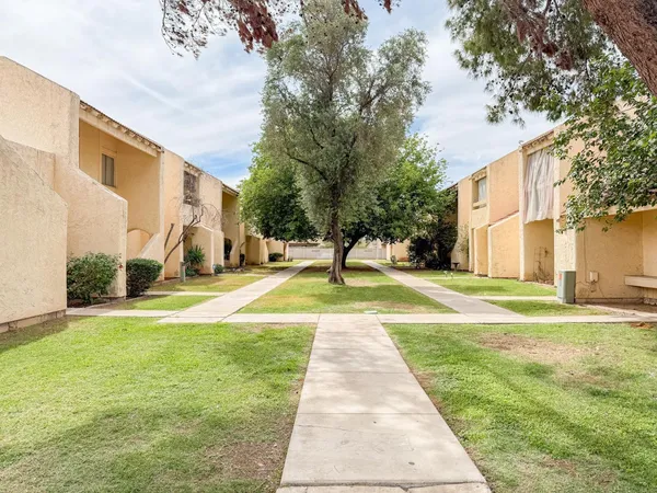$1,695 | 4440 West Solano Drive North, Glendale, AZ 85301