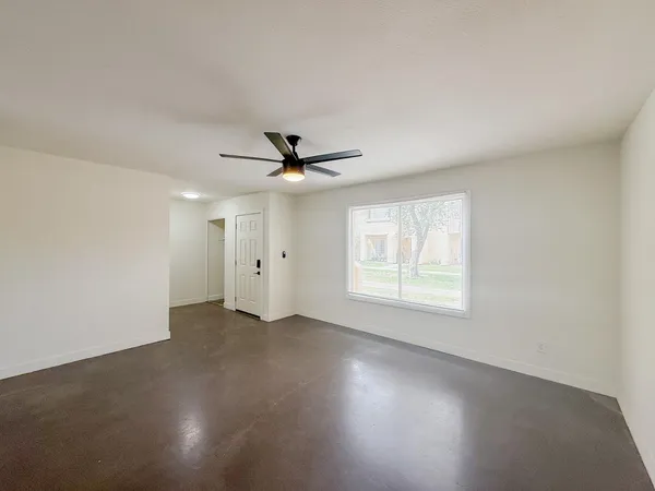 $1,695 | 4440 West Solano Drive North, Glendale, AZ 85301