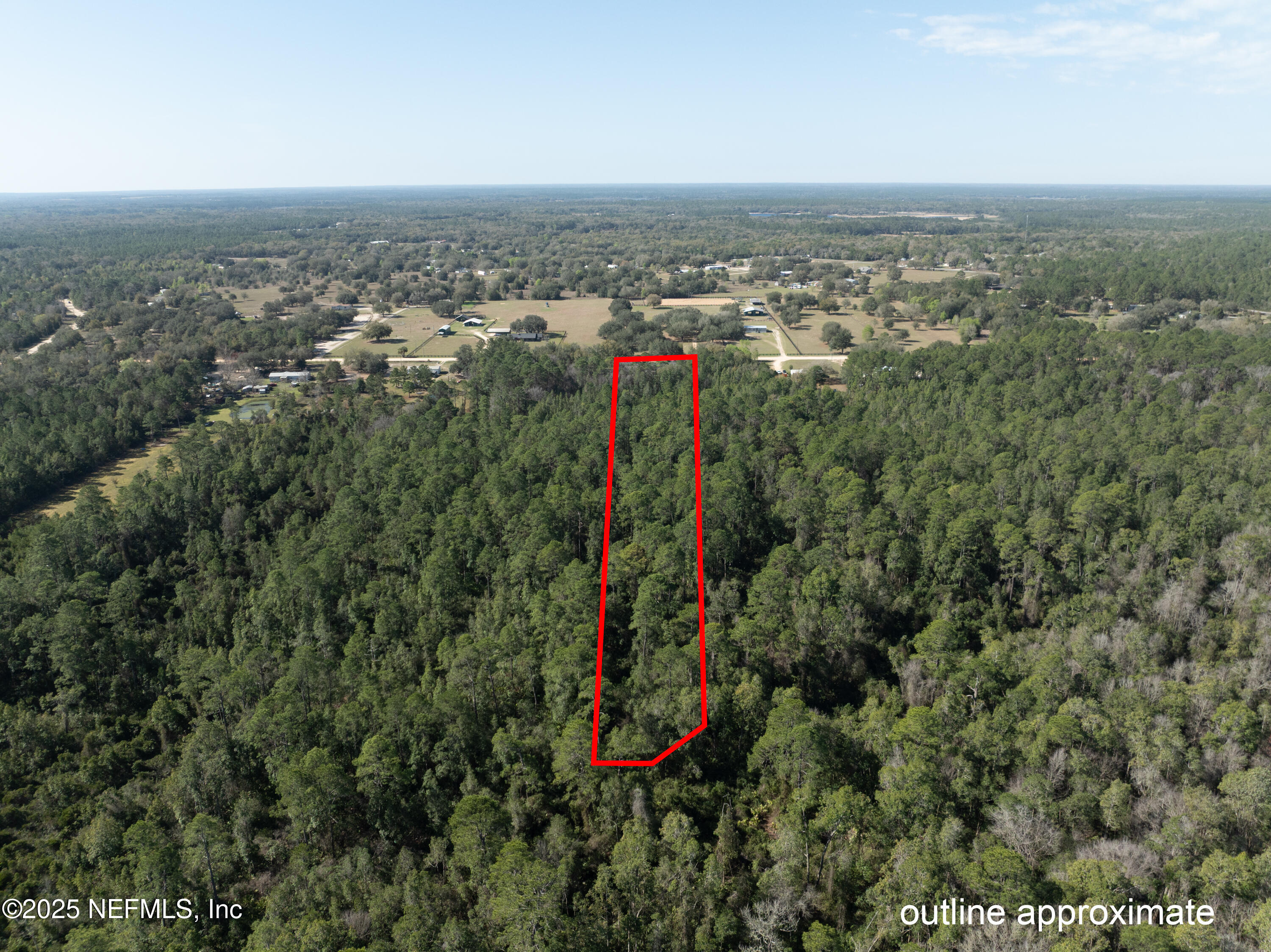 6012 Indian Trail Keystone Heights, FL 32656 - Photo 58 of 61 an aerial view of multiple house