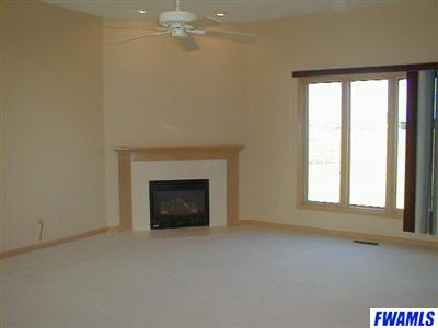 202 Hunters Ridge Auburn, IN 46706 - Photo 2 of 12 Gallery Image 2