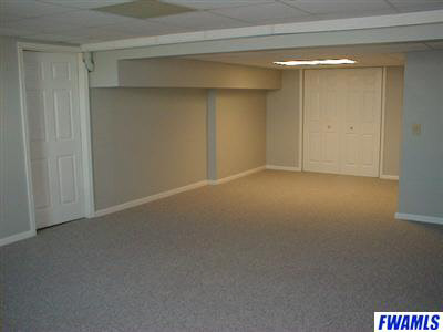 202 Hunters Ridge Auburn, IN 46706 - Photo 10 of 12 Gallery Image 10