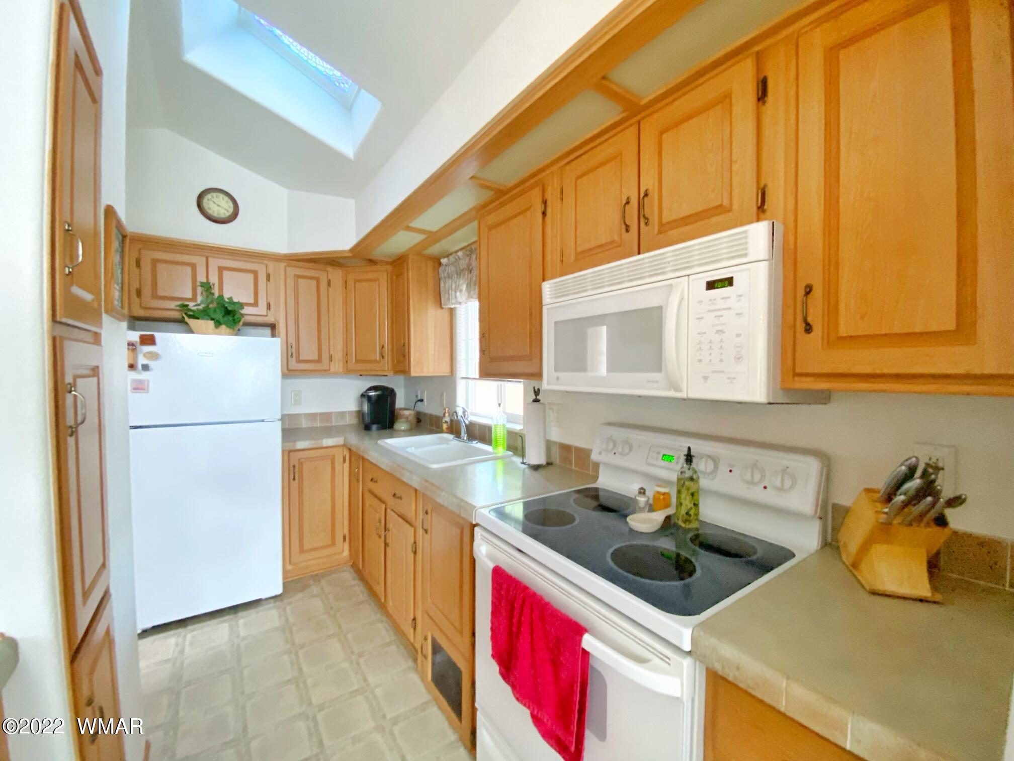 2232 Rodeo Road Overgaard, AZ 85933 - Photo 13 of 20 Gallery Image 13