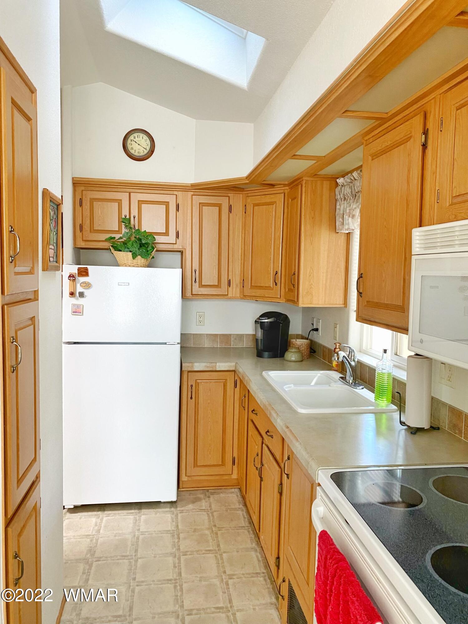 2232 Rodeo Road Overgaard, AZ 85933 - Photo 14 of 20 Gallery Image 14