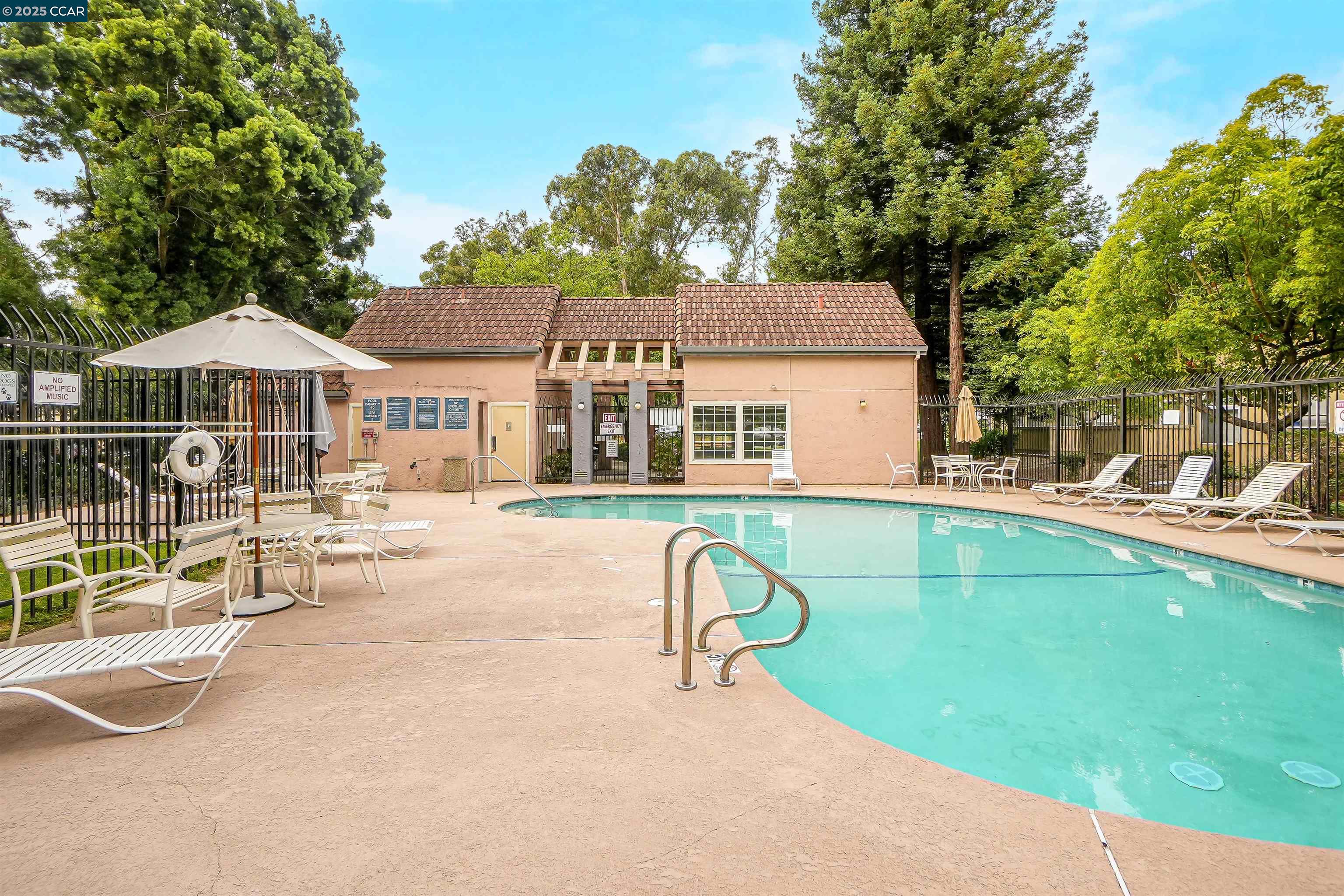 1407 Forest Run Hercules, CA 94547 - Photo 39 of 40