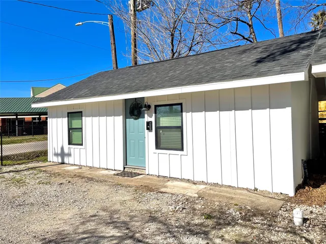 a view of a house with a outdoor space
