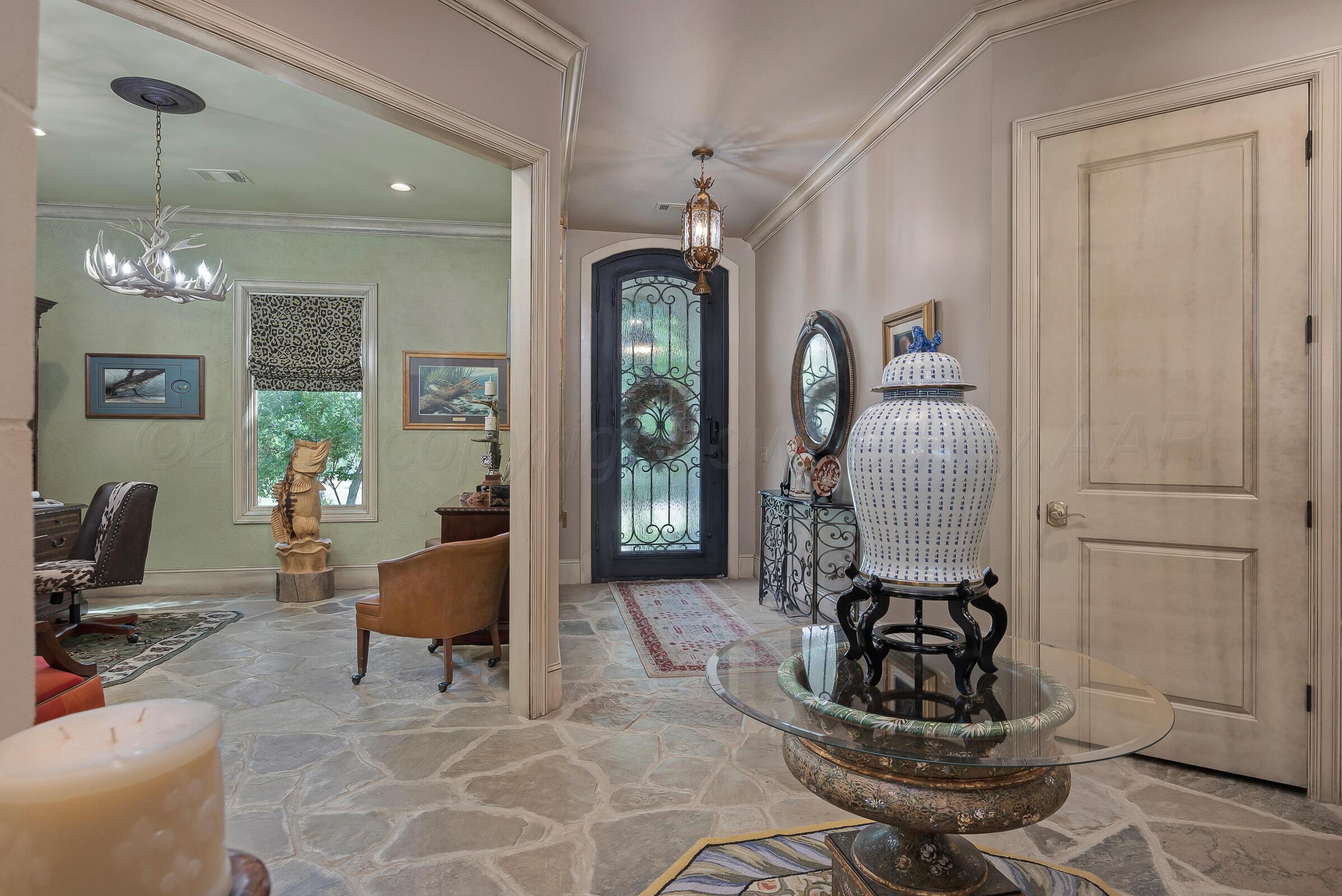 06-Foyer