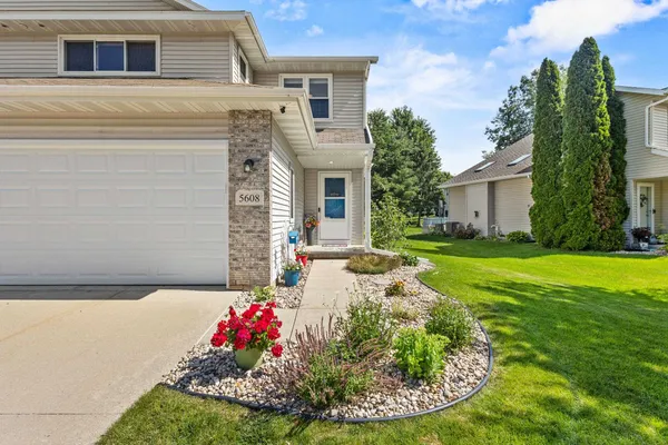 $424,900 | 5608 Osborn Drive, McFarland, WI 53558
