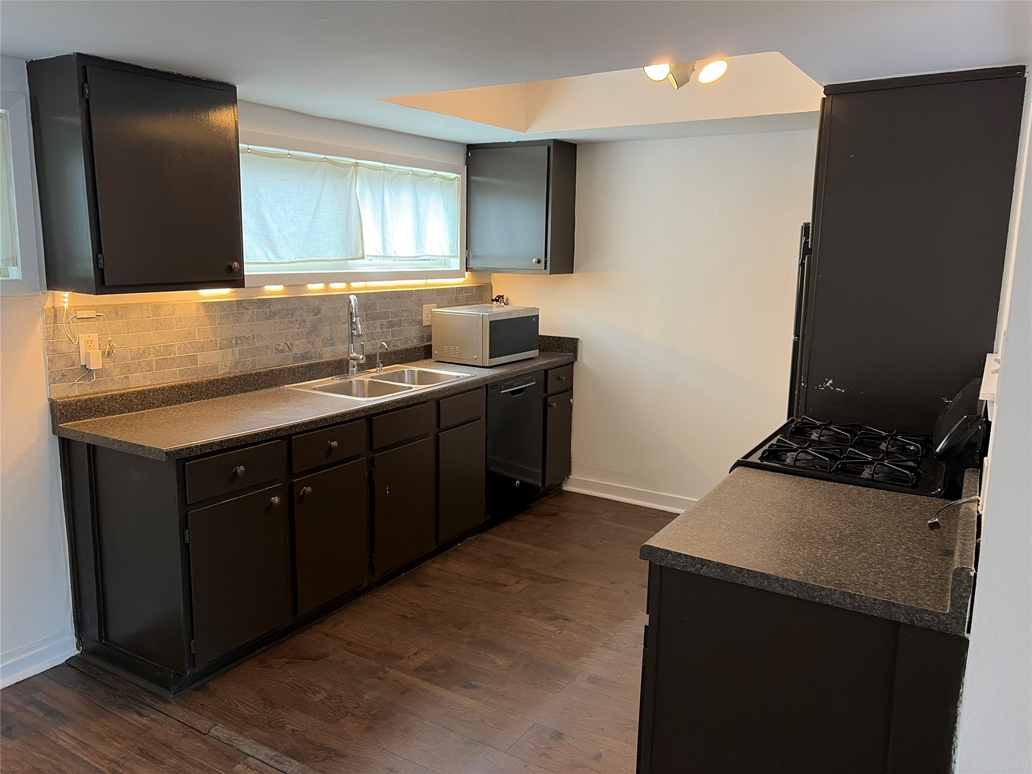 1963 Lexington Street, Unit 2 Houston, TX 77098 - Photo 3 of 8