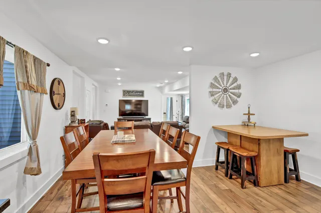 $374,000 | 802 South Garden Street, Lake City, MN 55041