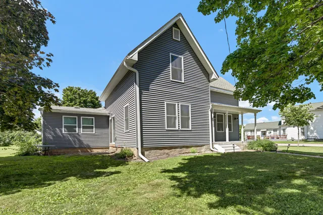 $374,000 | 802 South Garden Street, Lake City, MN 55041